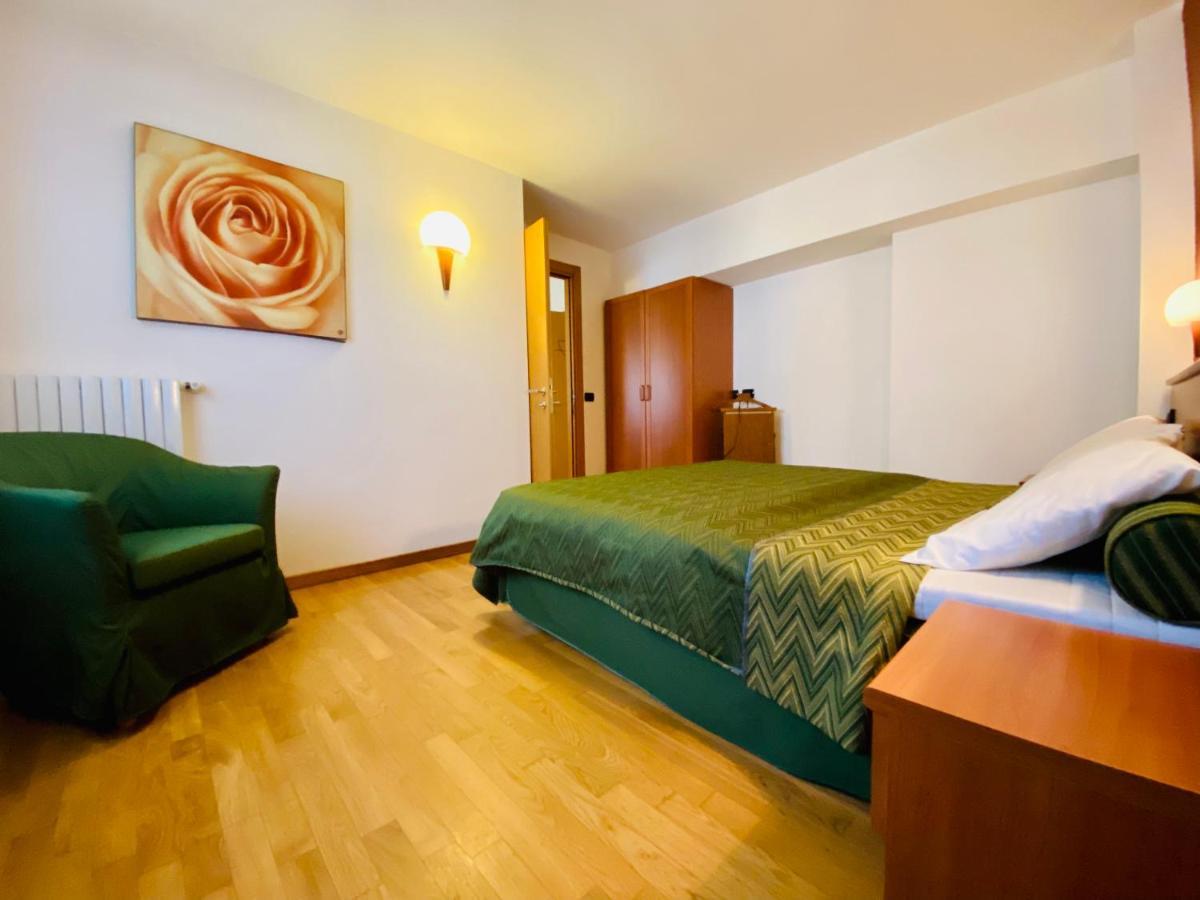 Residence Pizzo Scalino Chiesa in Valmalenco Extérieur photo